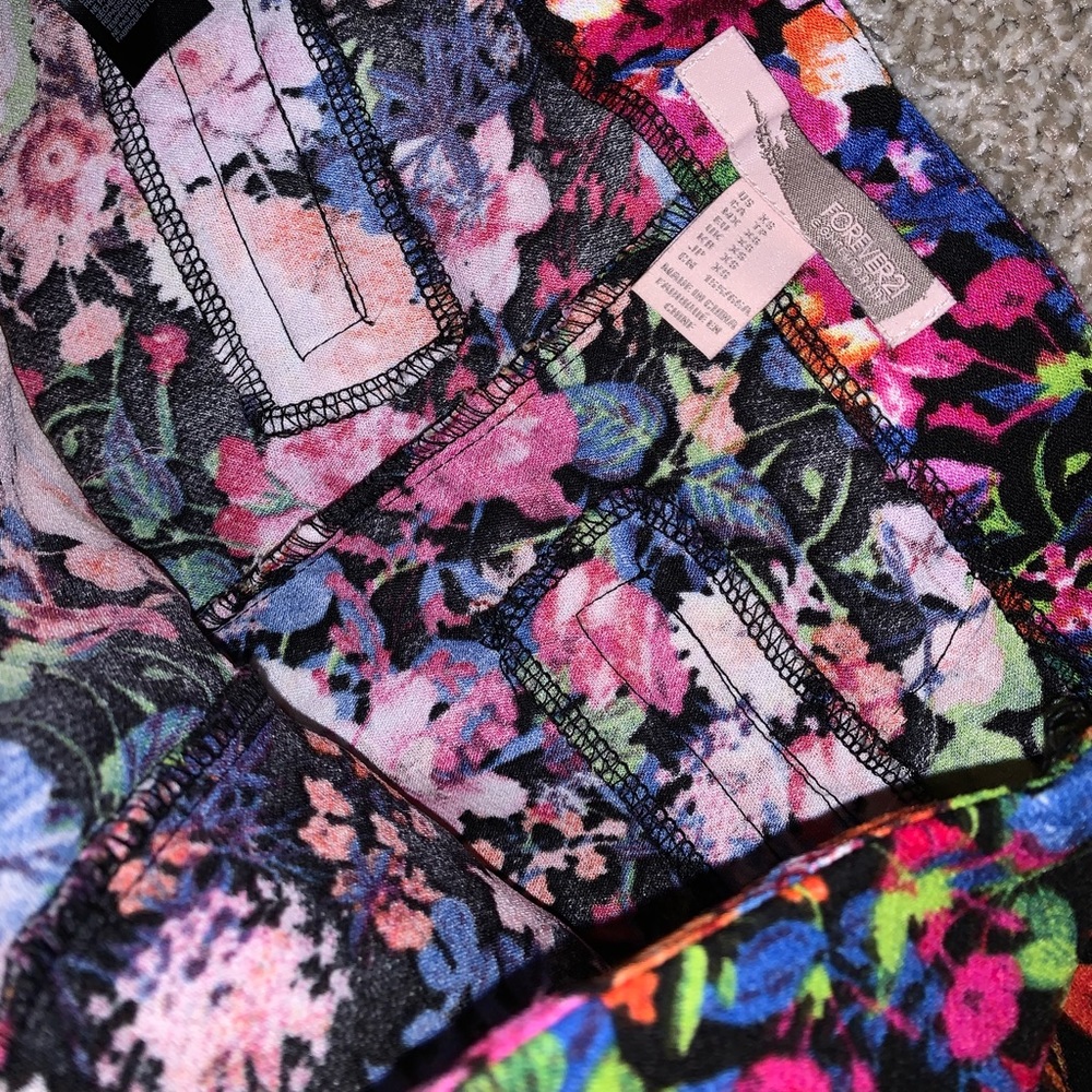 Forever 21 Contemporary Multicolor Floral shorts - Picture 7 of 9